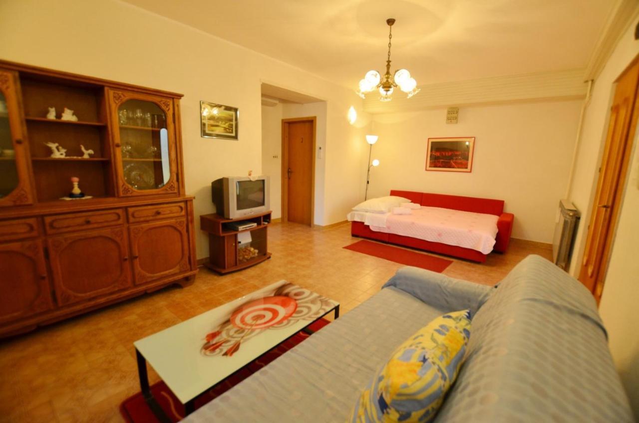 Miro Apartments Kanfanar Exterior photo