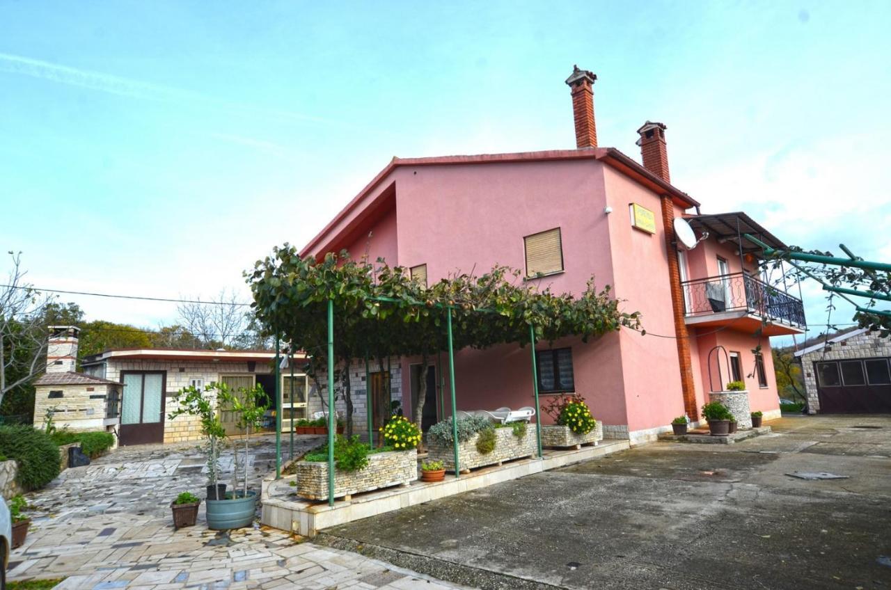 Miro Apartments Kanfanar Exterior photo